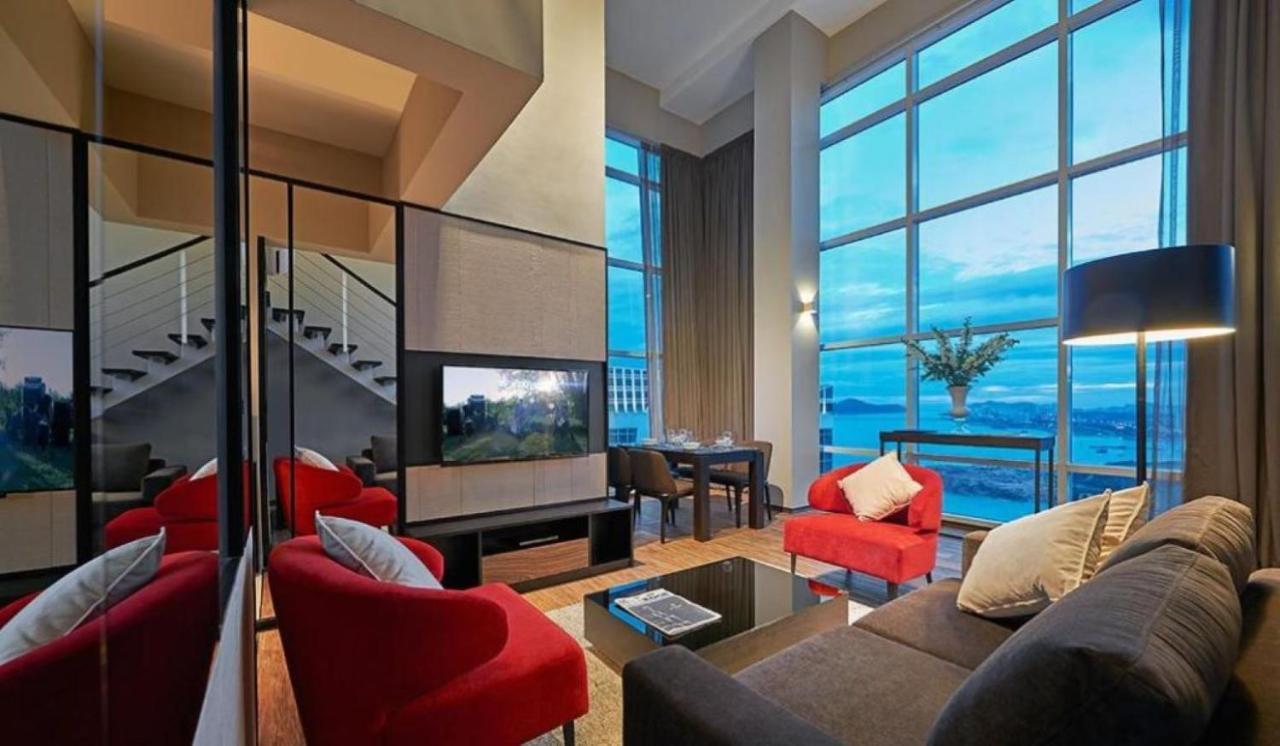 Maritime Luxury Suites George Town Exterior photo